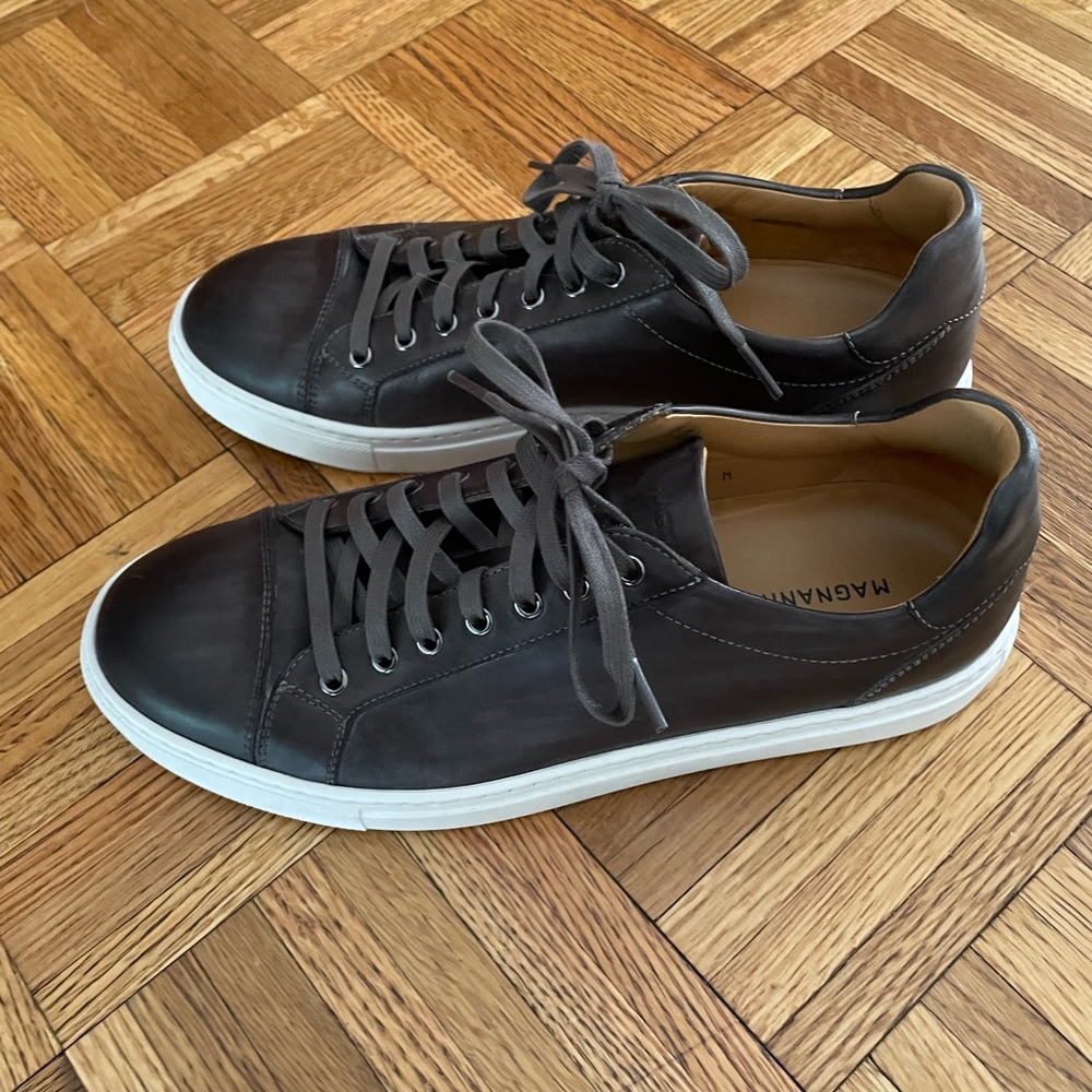 Magnanni men's leather sneakers